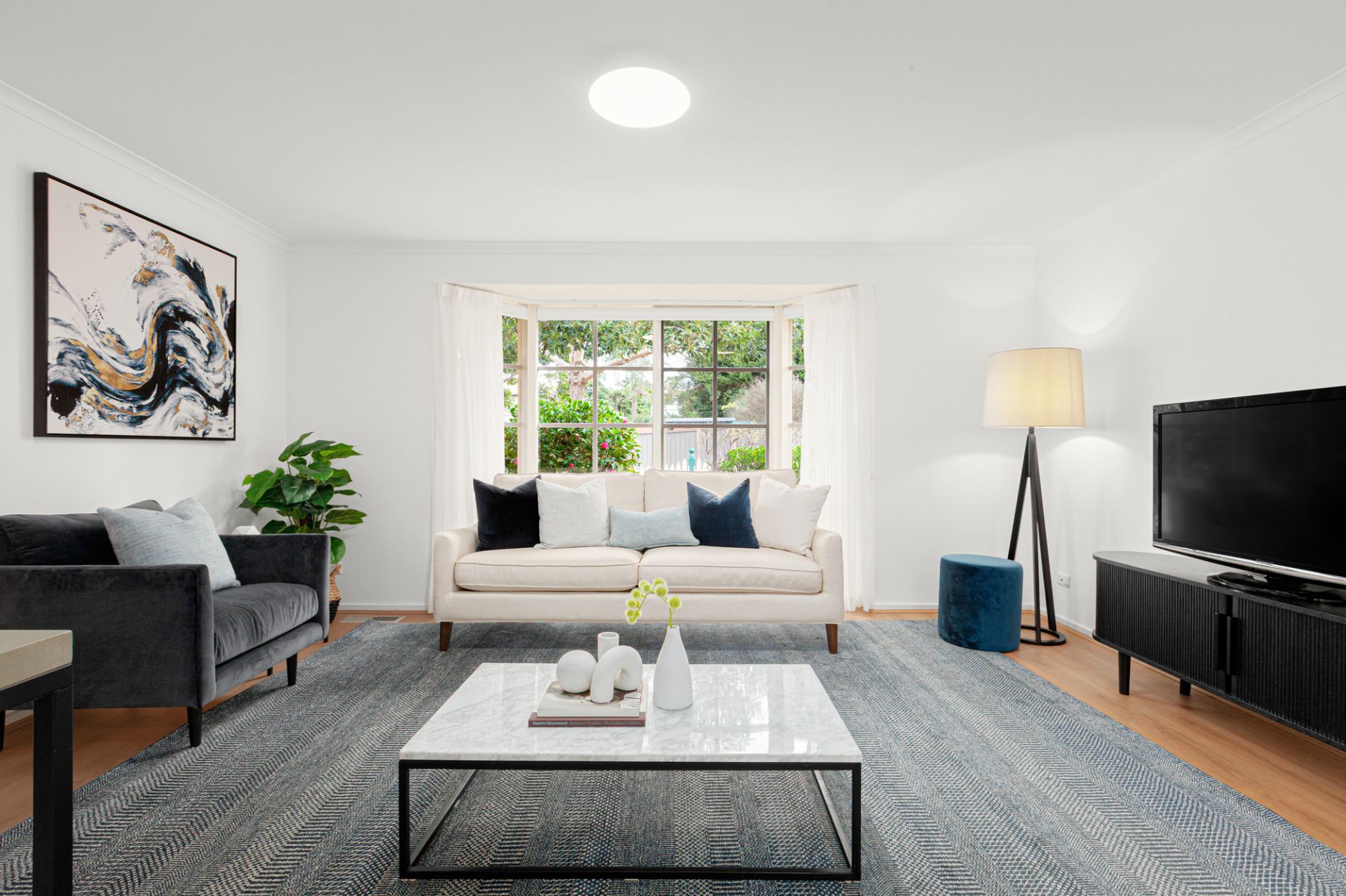 16 Inverloch Street, Sold, Sold - Thumbnail 2