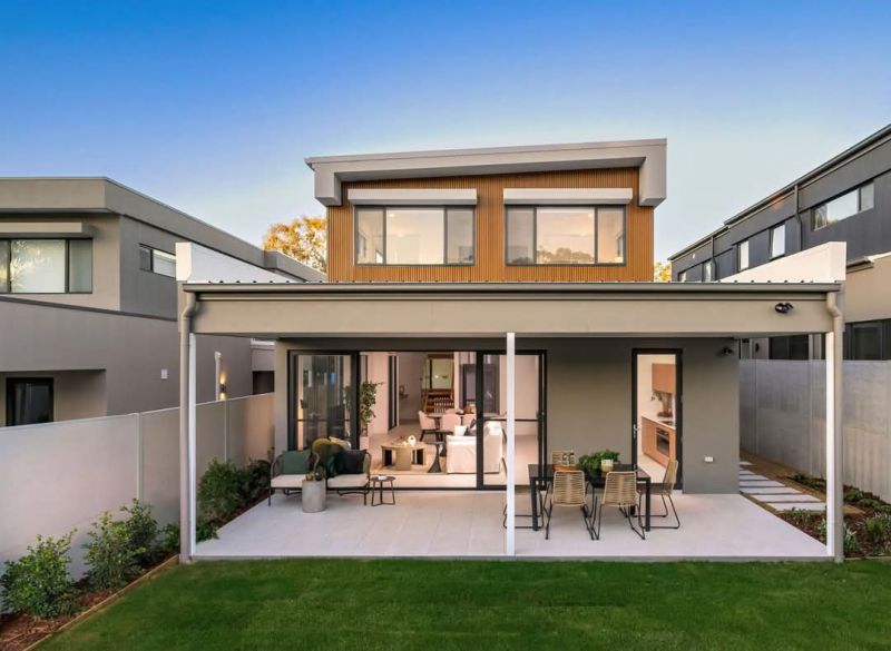 104/6304 Horizon Drive, Sanctuary Cove - Image 1