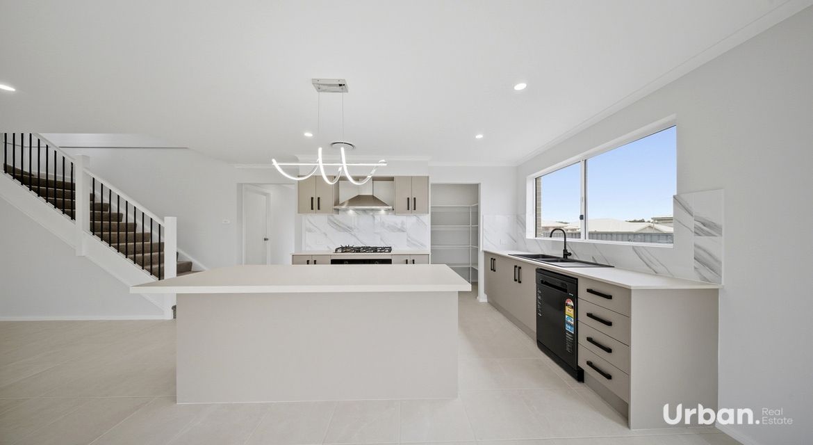 Lochinvar 16 Hewitt Road