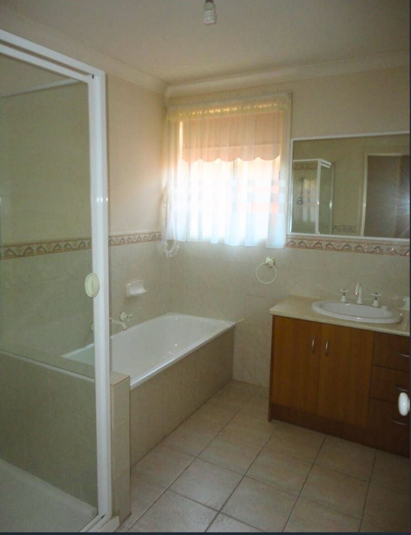 13 Royal Place, South Morang