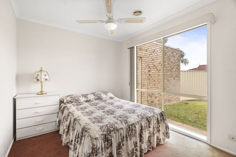 10 Marsden Walk, Roxburgh Park