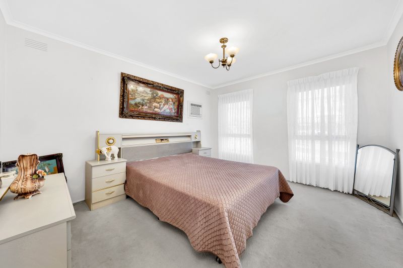 840 High Street, Epping