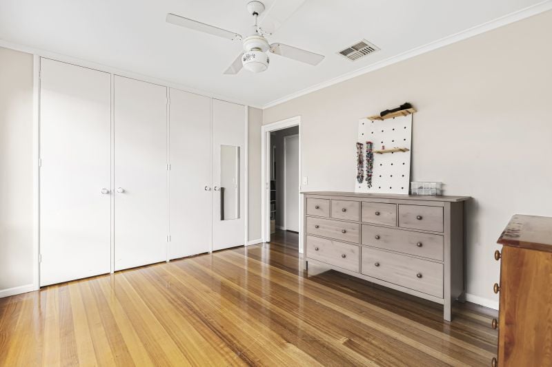 10 McFarlane Crescent, Epping