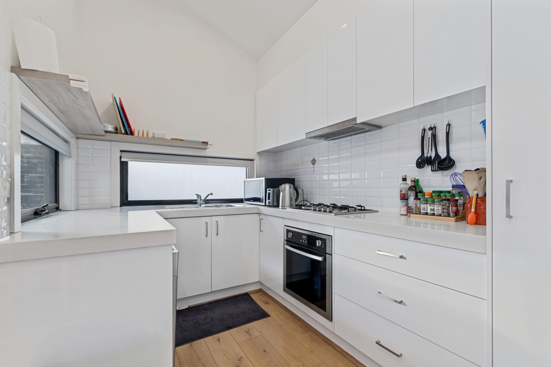 Contemporary Comfort & Convenience in the Heart of Thomastown