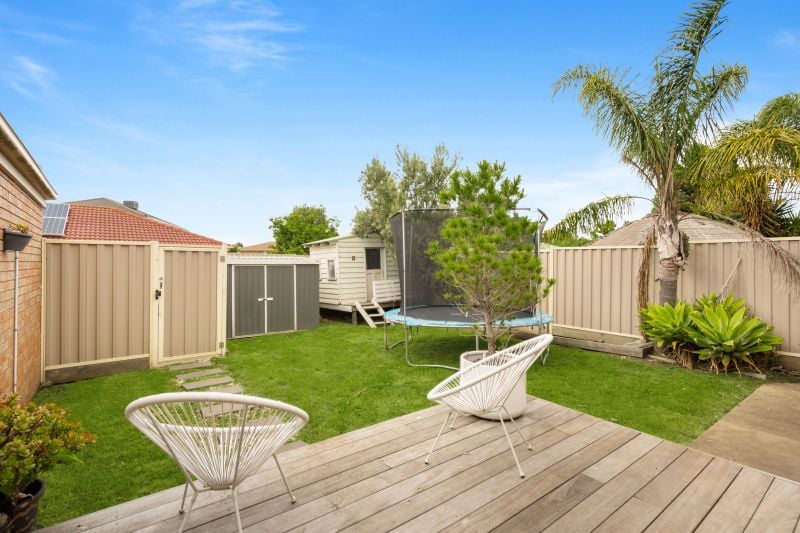 9 Marsden Walk, Roxburgh Park