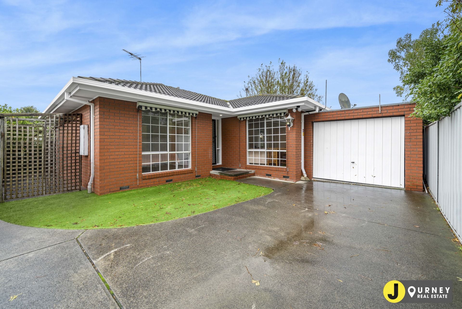 2/1 Harlington Street, Clayton VIC, Clayton - Thumbnail 2