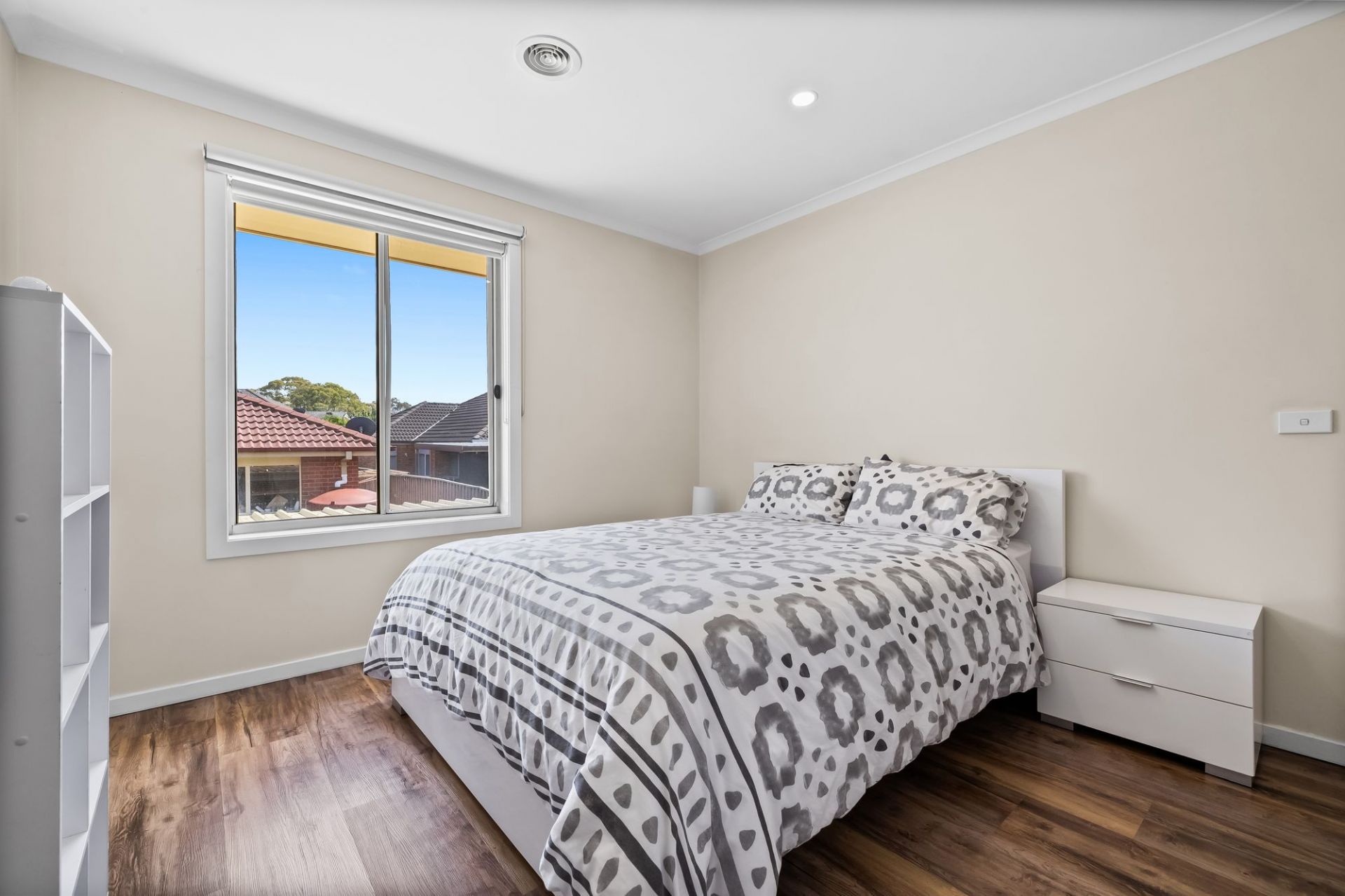 Affordable & Convenient Living in South Morang!