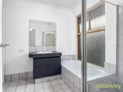 6 Jubilee Avenue, Success