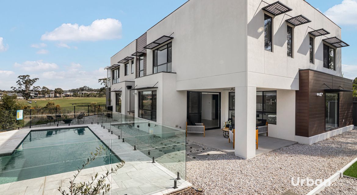 Colebee 15 Diamante Court