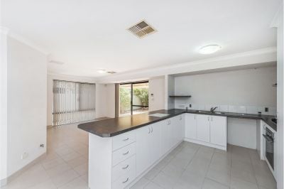13C Burney Court, Kardinya