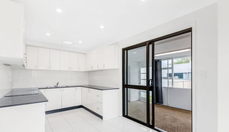 14 Saipan Avenue, Lethbridge Park