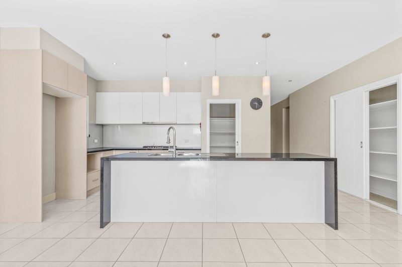 242 Newbury Boulevard, Craigieburn
