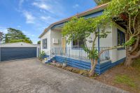 11 Norfolk Crescent, Frankston North VIC