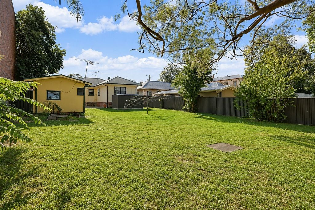 400 George Street, Windsor, Windsor - Thumbnail 5