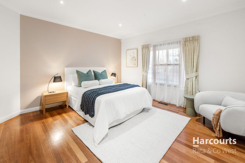 16 Lindley Avenue, Caroline Springs