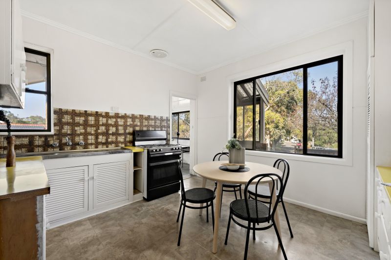 2 Grey Court, Coburg