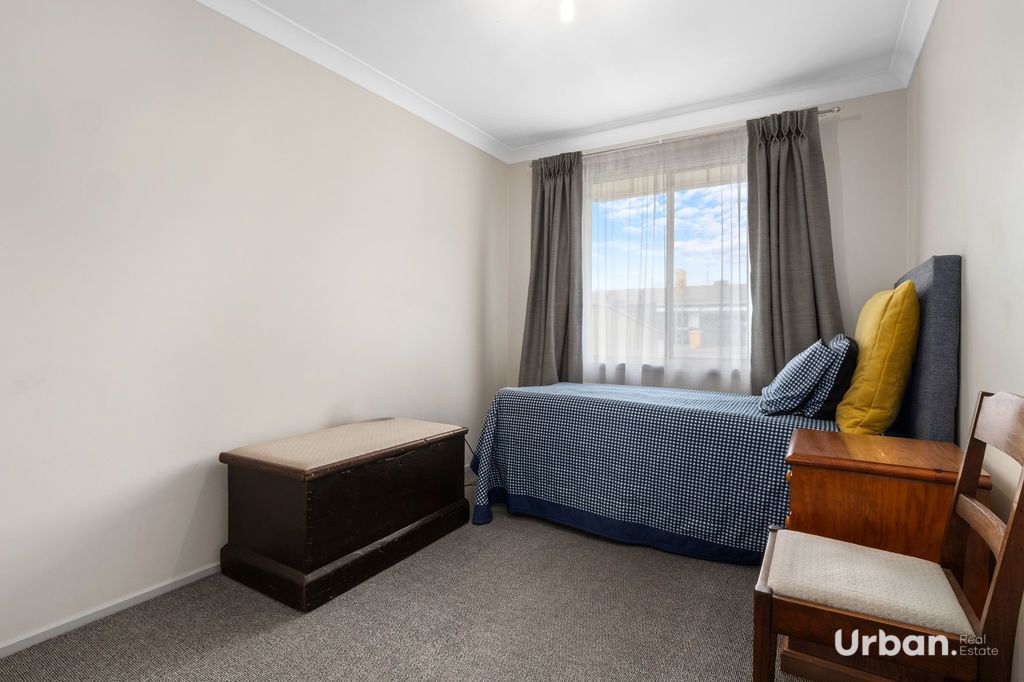 South Windsor 2/95B Mileham Street