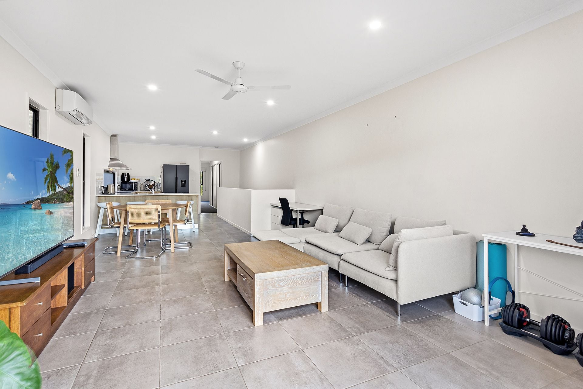 34a Altmann Avenue Cannonvale QLD, Cannonvale - Image 1