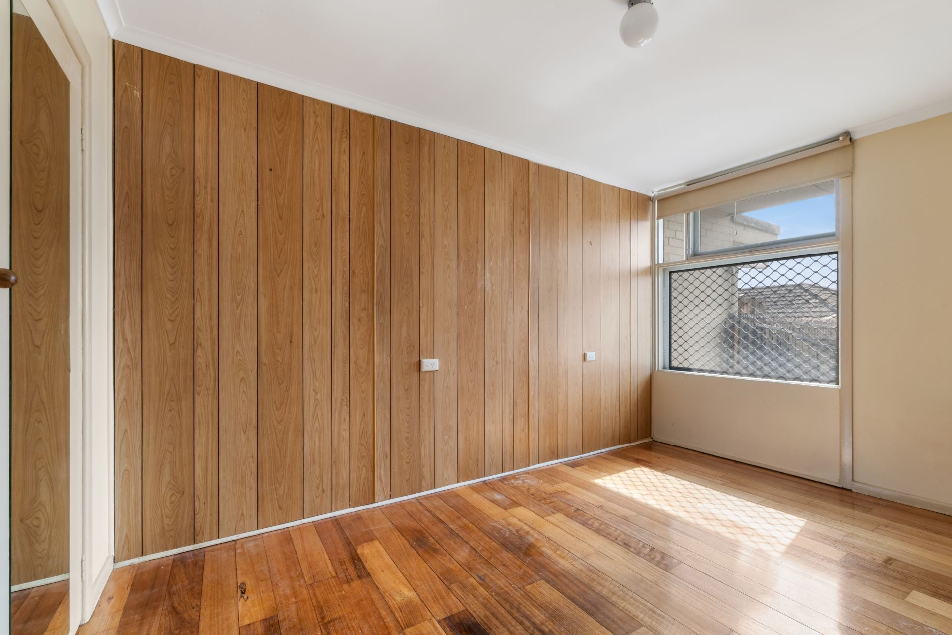 COMFORTABLE TWO-BEDROOM UNIT