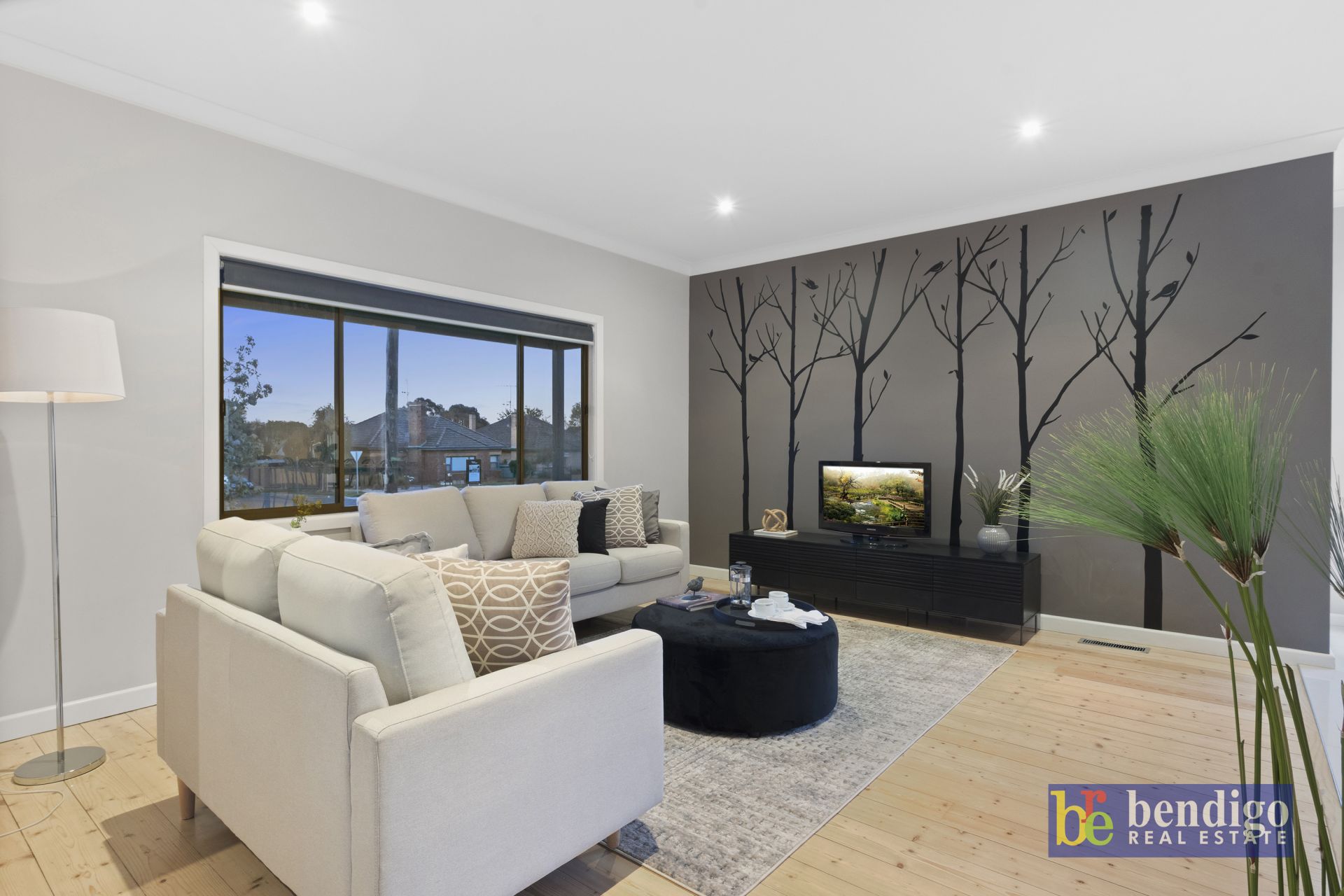159 Neale Street Flora Hill VIC, Hill - Thumbnail 3