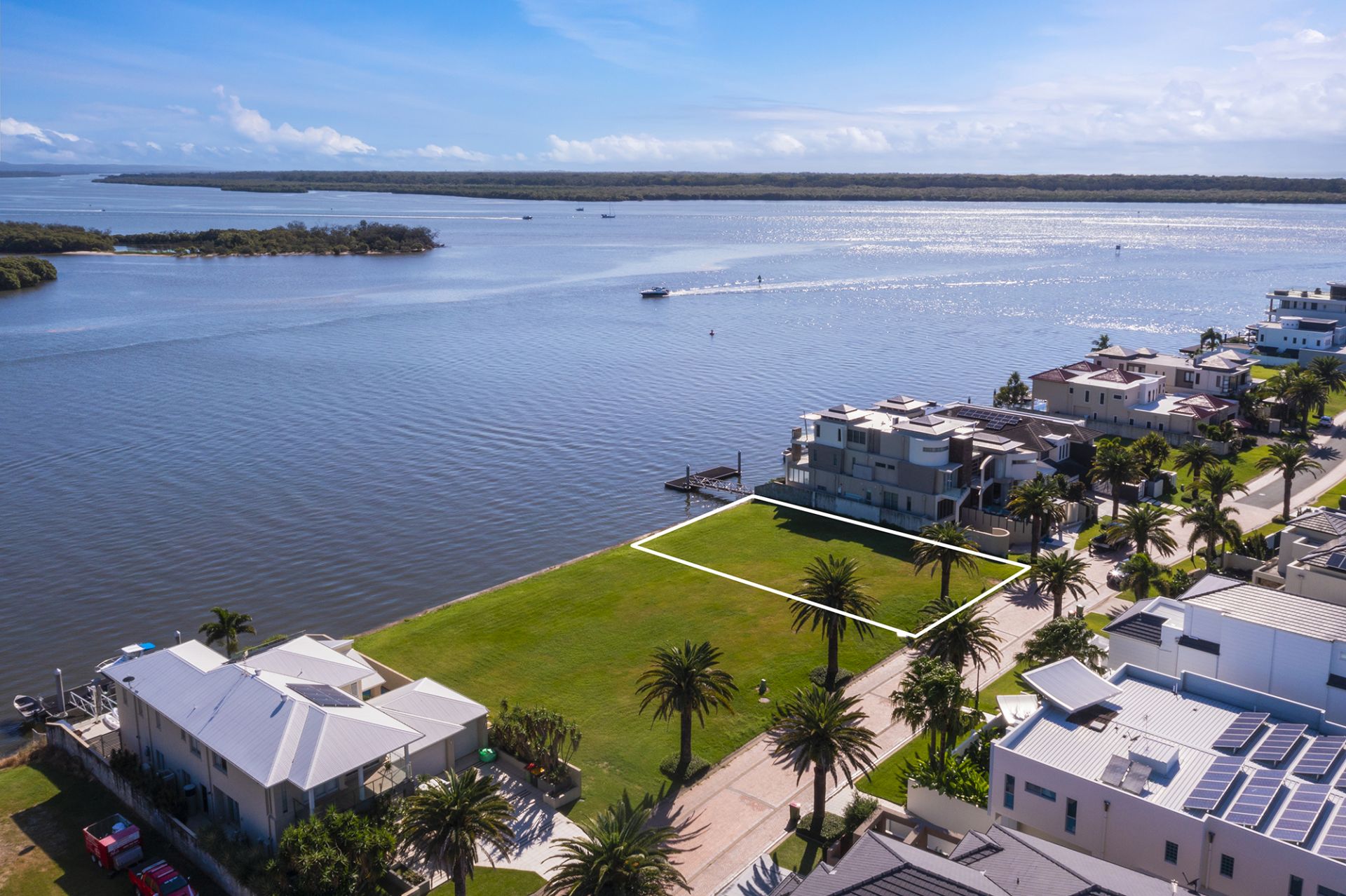 Sovereign Islands, Sovereign Islands - Image 1