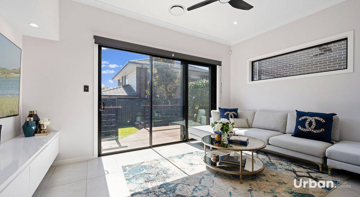 Denham Court 78 Plumegrass Avenue