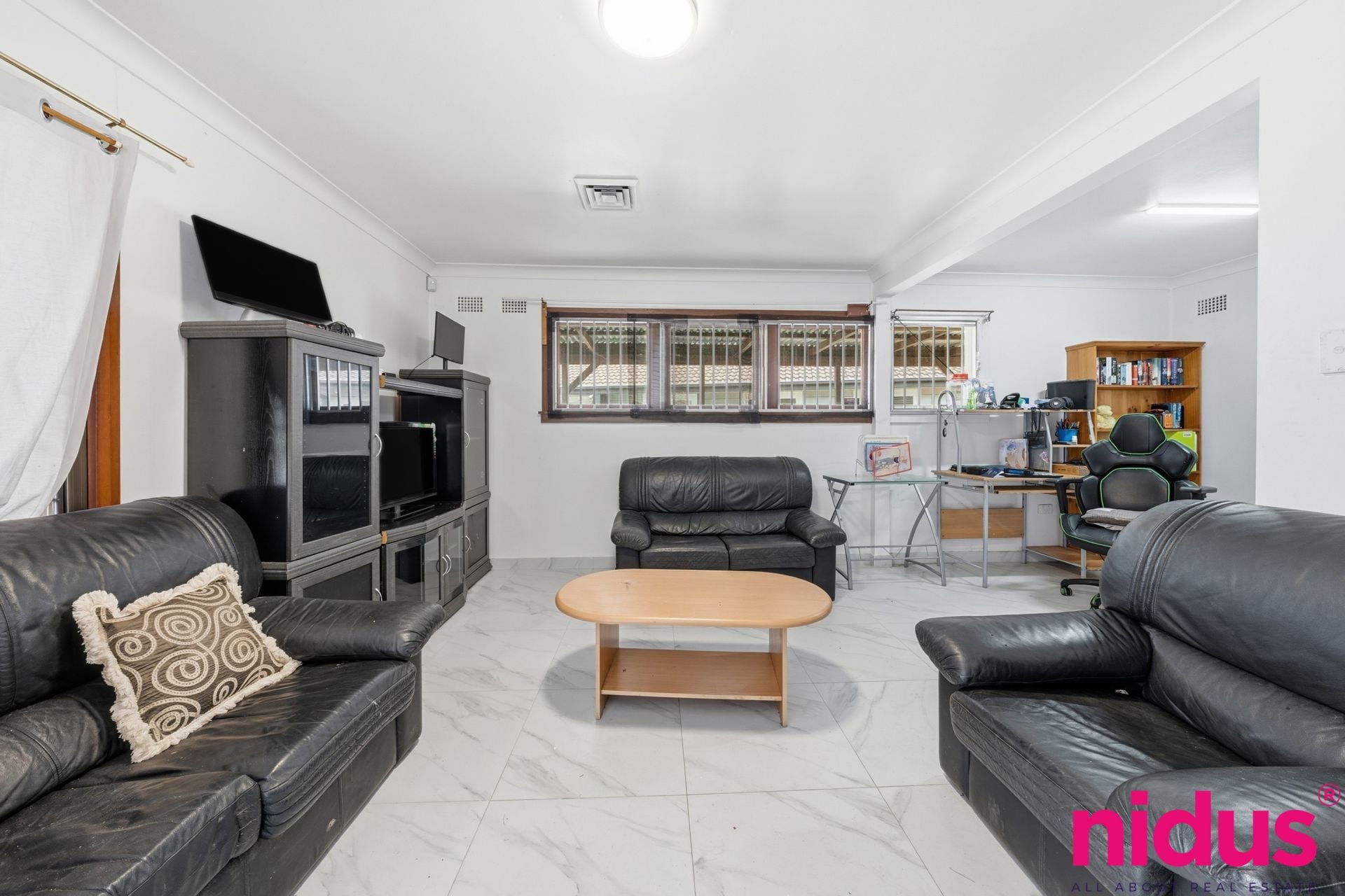 98 Torres Crescent Whalan NSW, Whalan - Thumbnail 3