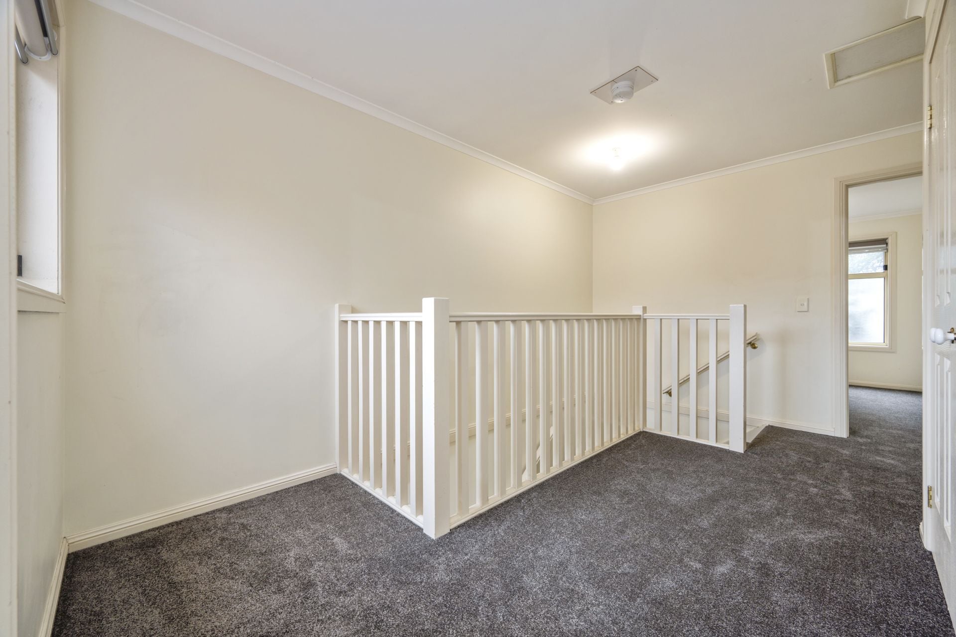 WALKING DISTANCE TO EVERYTHING!