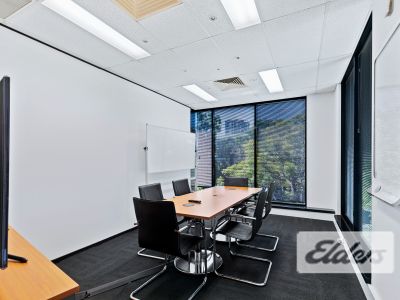 LIGHT-FILLED CORPORATE OFFICE TENANCIES