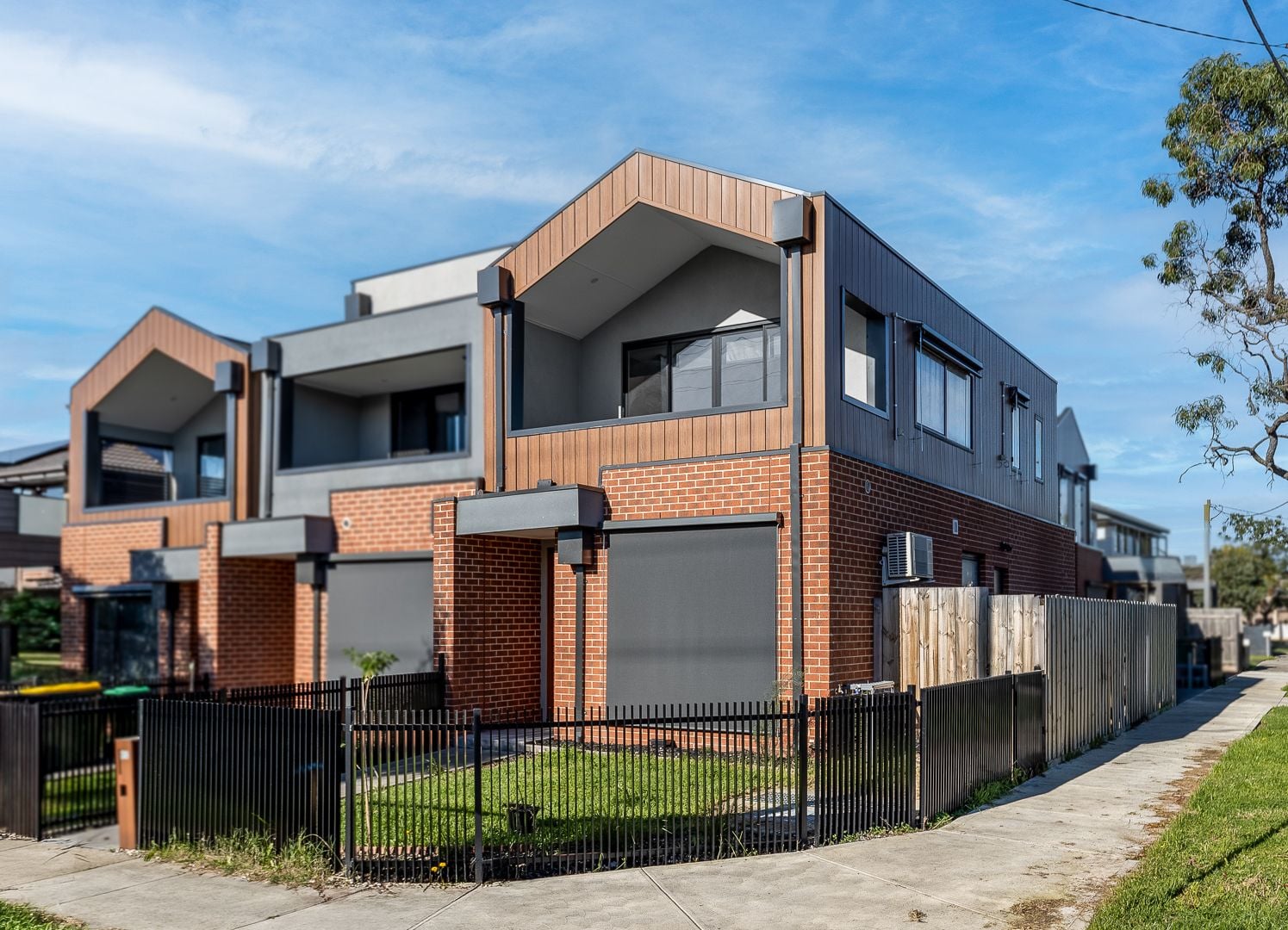 Stylish Low Maintenance Living In A Prime Preston Location