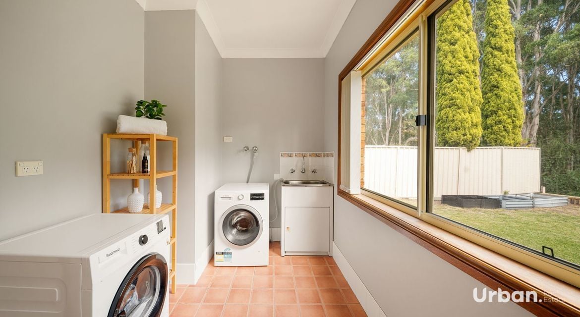 Glen Alpine 15 Gledswood Place