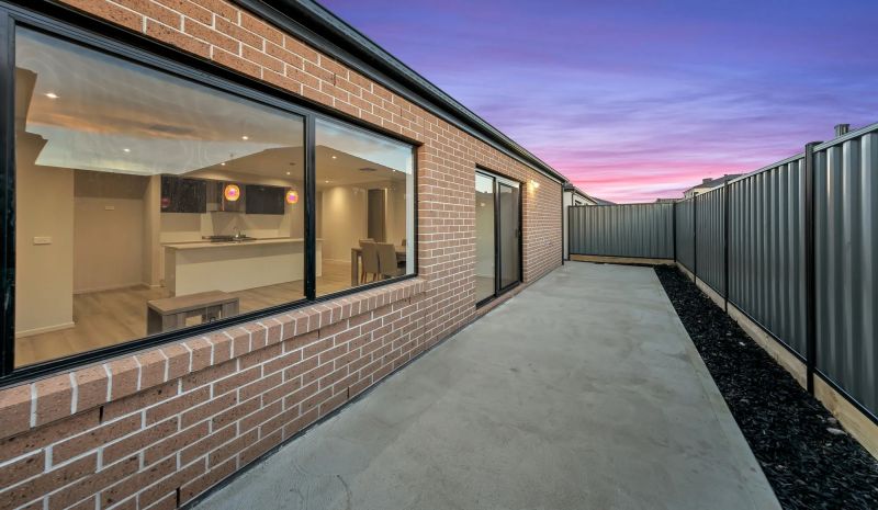 34 Kangaroo Road, Craigieburn