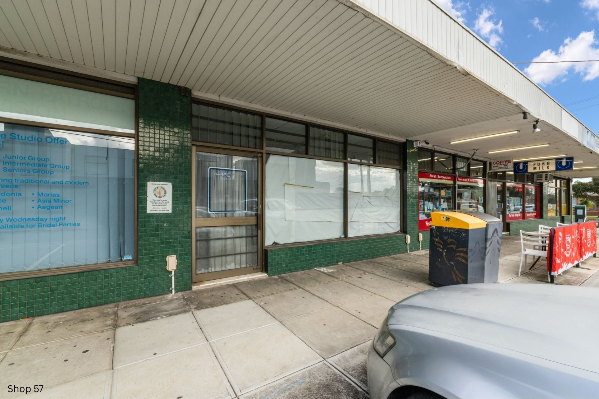 2 LOCK UP SHOPS
BLANK CANVAS