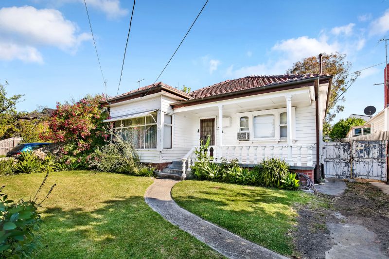 221 Raglan Street, Preston