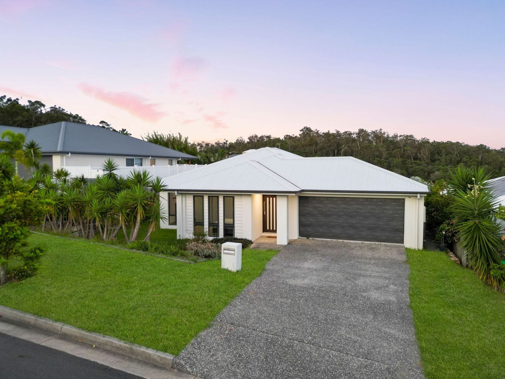 13 Frogmouth Street, Upper Coomera - Thumbnail 3
