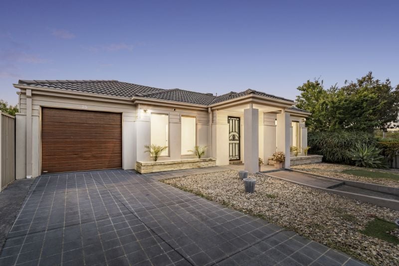25 Anglers Drive, Epping