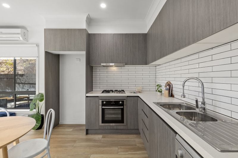 5/7 Pine Street, Thomastown