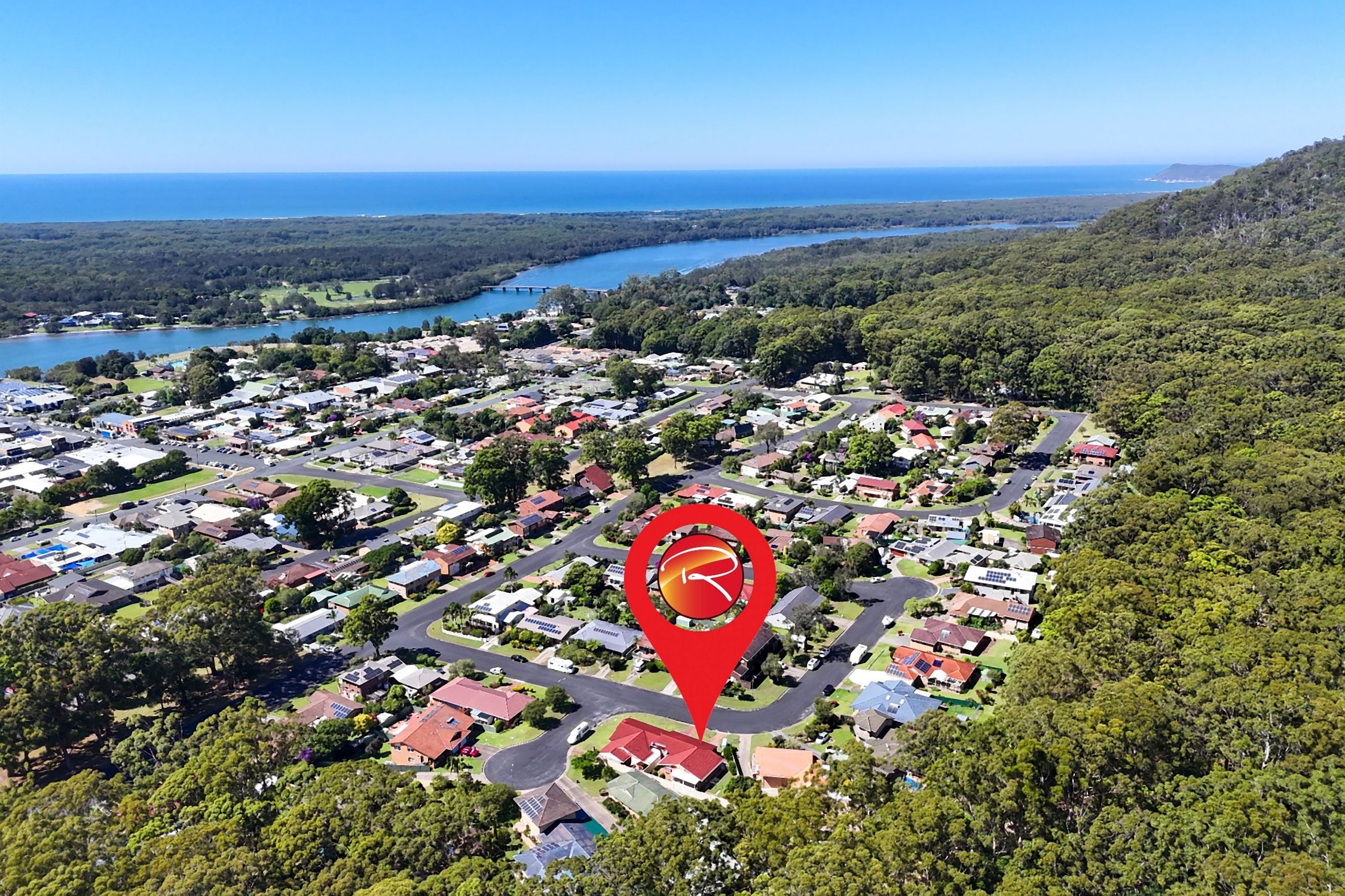 2/30 Blackbutt Crescent, LAURIETON NSW 2443