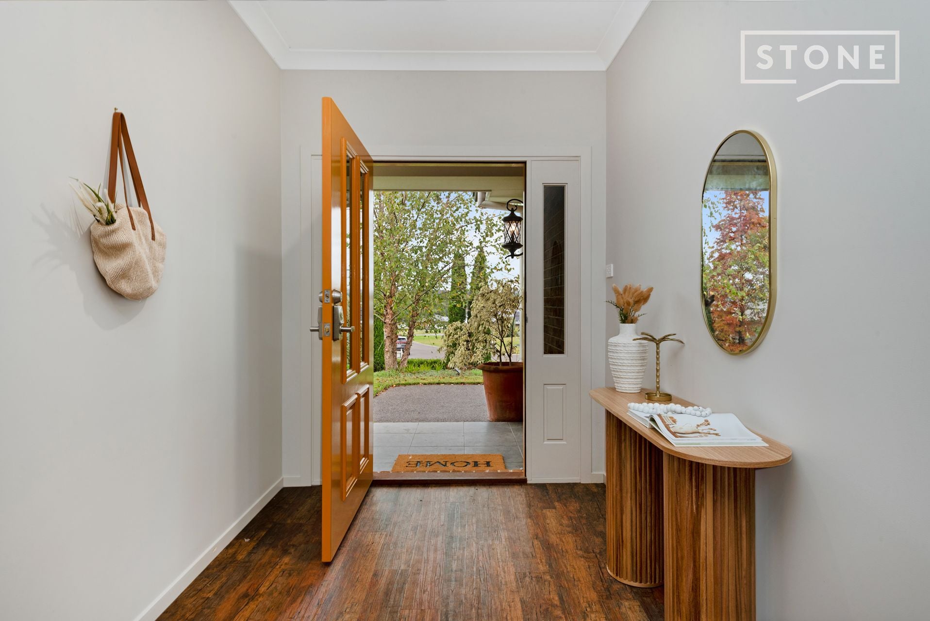 13 Lorikeet Close, Weston, Weston - Thumbnail 4