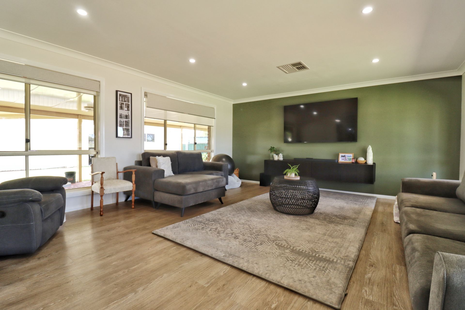 97 Tilga Street, CANOWINDRA, Canowindra - Thumbnail 3