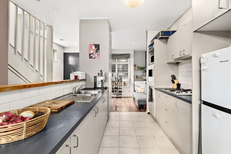 1/70 Grange Boulevard, Bundoora