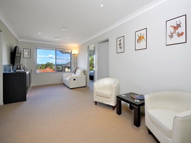 30 Hyndman Parade WOOLOOWARE 2230