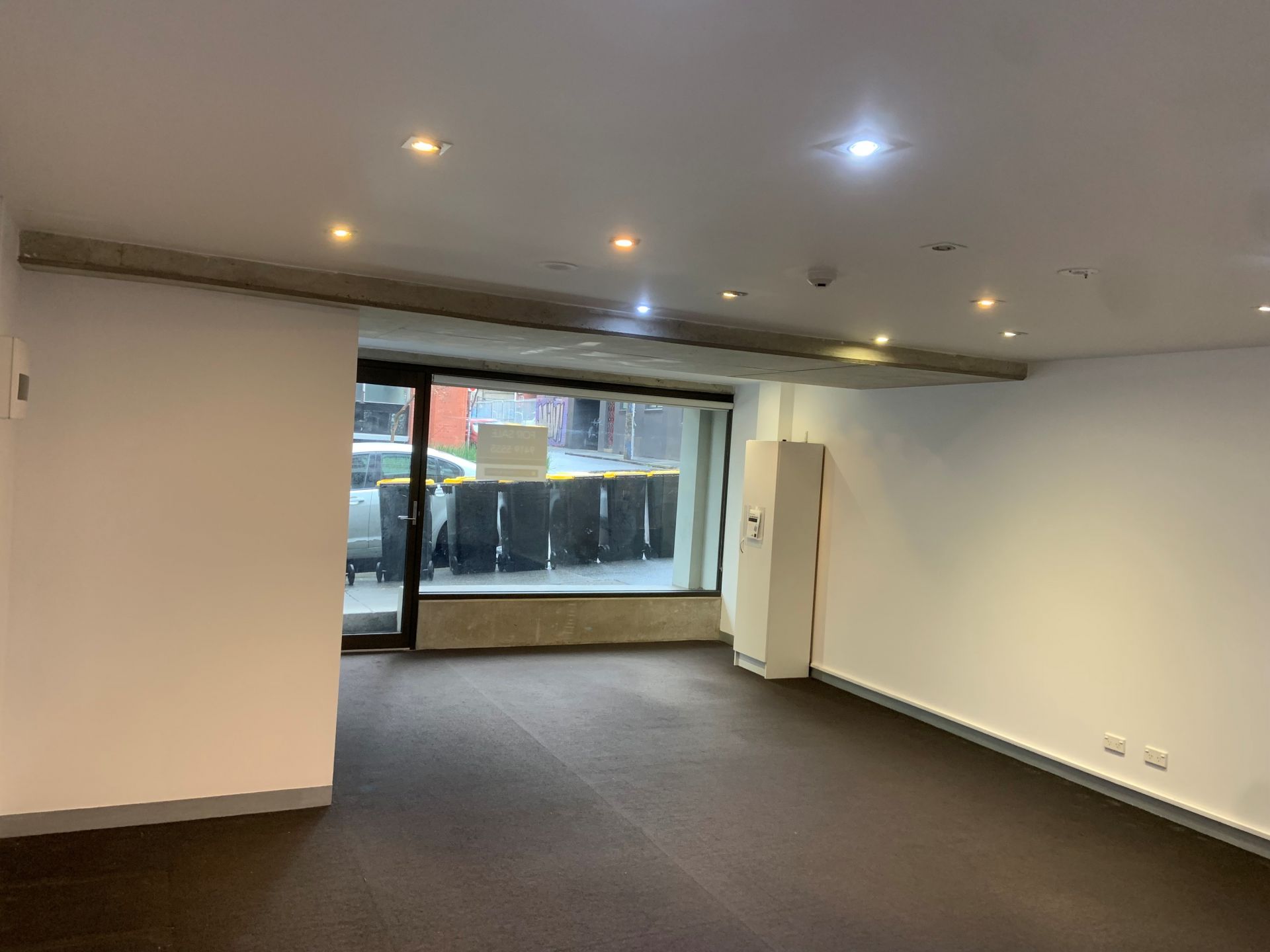 Street Frontage Office/Retail in sought after trendy Collingwood