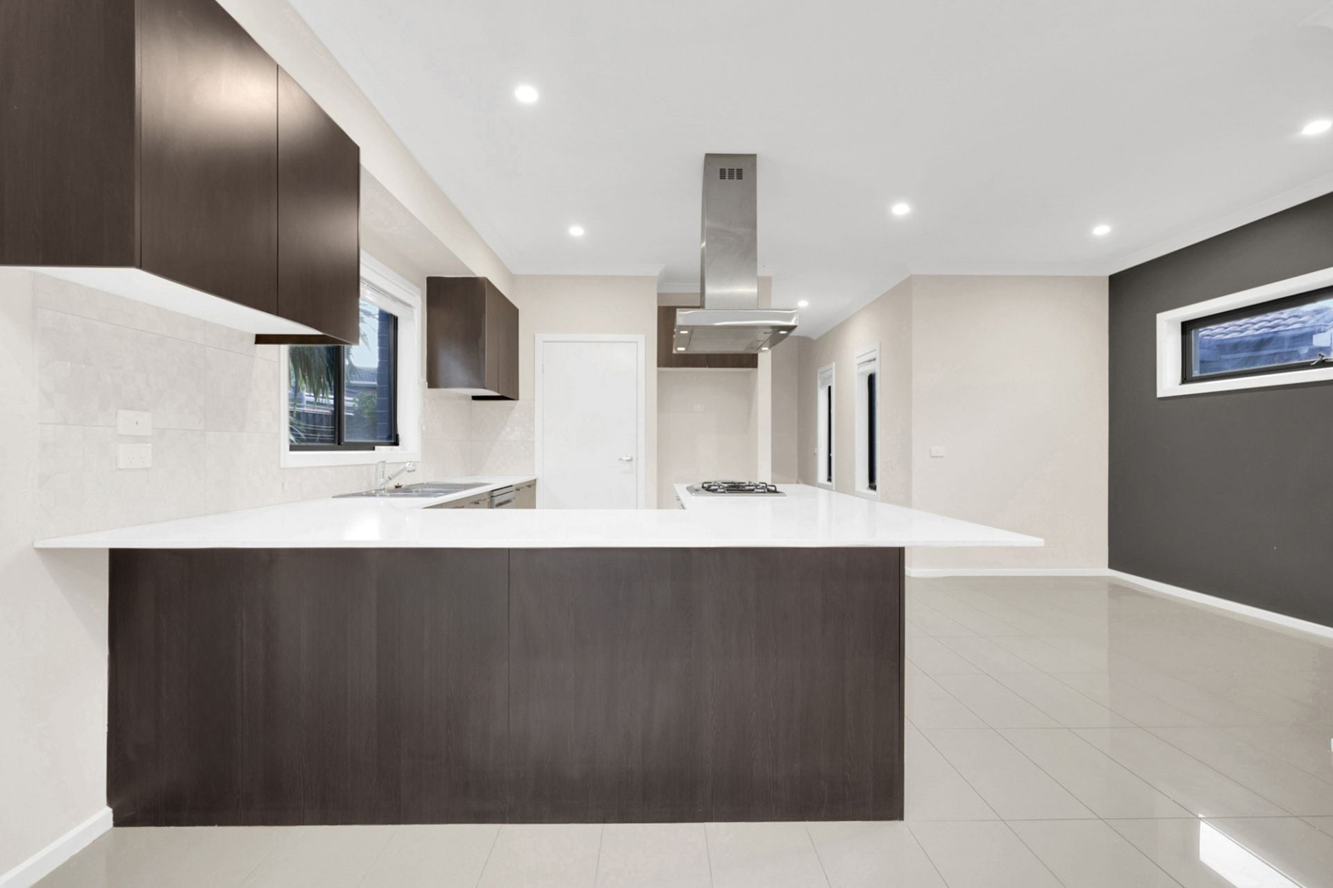 Contemporary Style, Low-Maintenance Appeal
