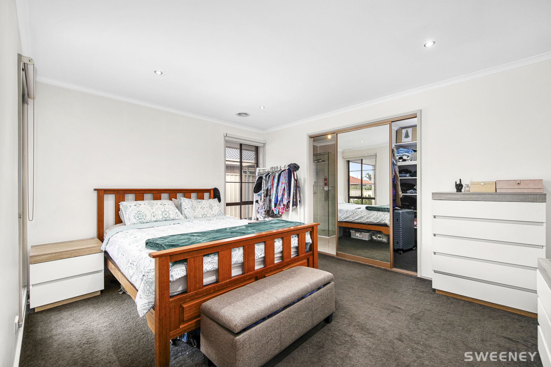 15 Knightsbridge Avenue, Altona Meadows - Thumbnail 6