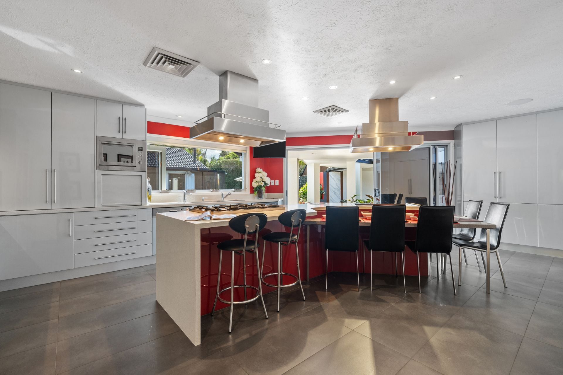 728 Nerang Broadbeach Road, Carrara - Thumbnail 8
