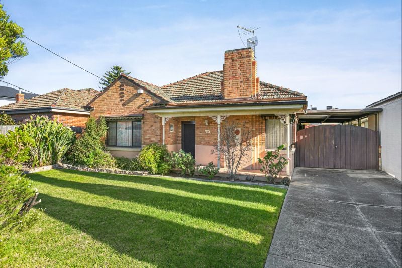 13 Gilbertson Street, Essendon
