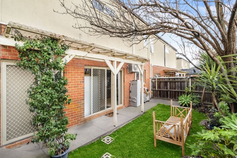 4/31 Old Plenty Road, South Morang