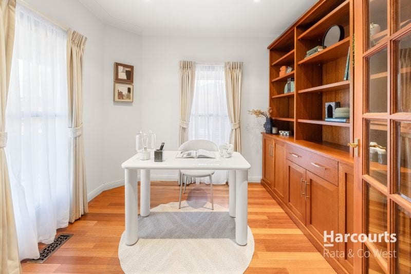 16 Lindley Avenue, Caroline Springs
