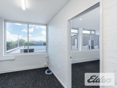 EXCITING PARK ROAD CORNER! SUITS OFFICE / MEDICAL / CONSULTING!